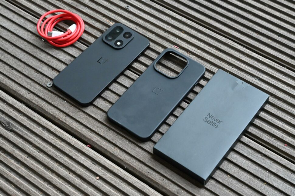 OnePlus 15 Lieferumfang