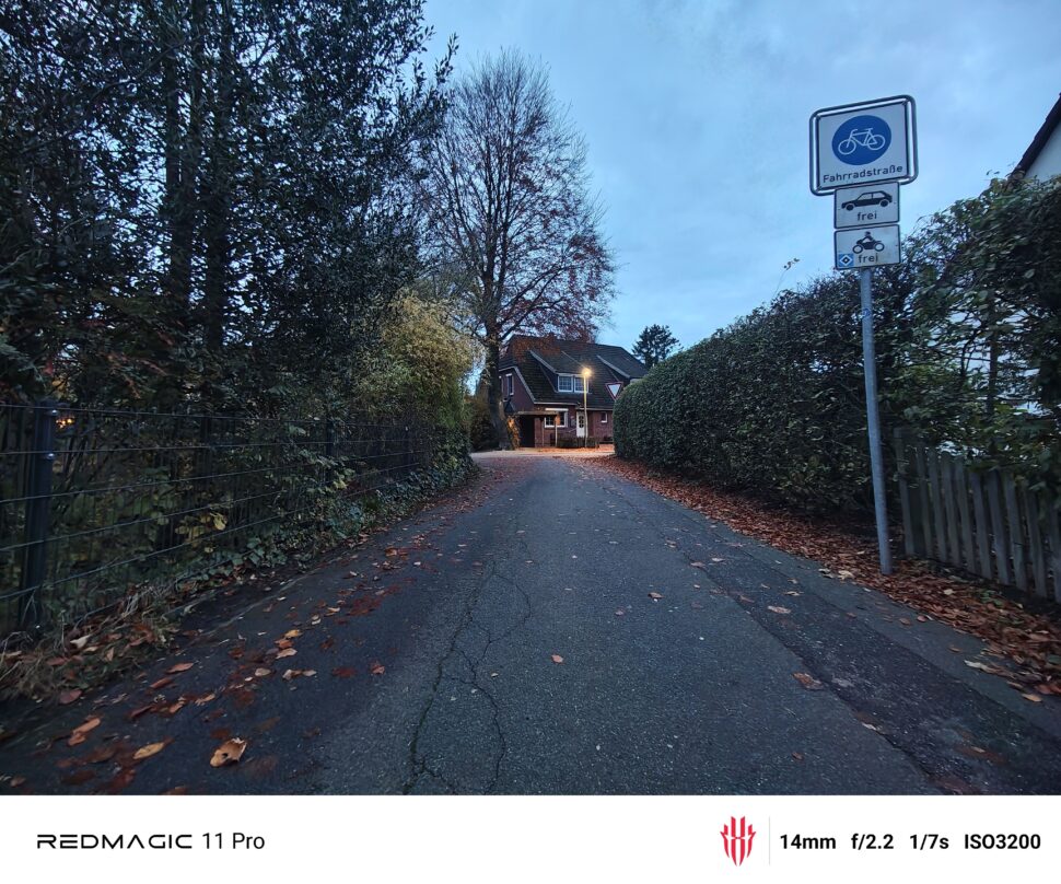 Redmagic 11 Pro Cam Test 30