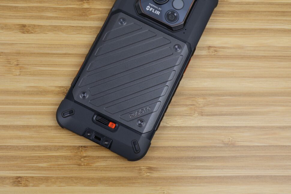 RugOne Xever 7 Pro Akku wechselbar Laufzeit Dock 2 RugOne Xever 7 Pro Akku wechselbar Laufzeit Dock 2