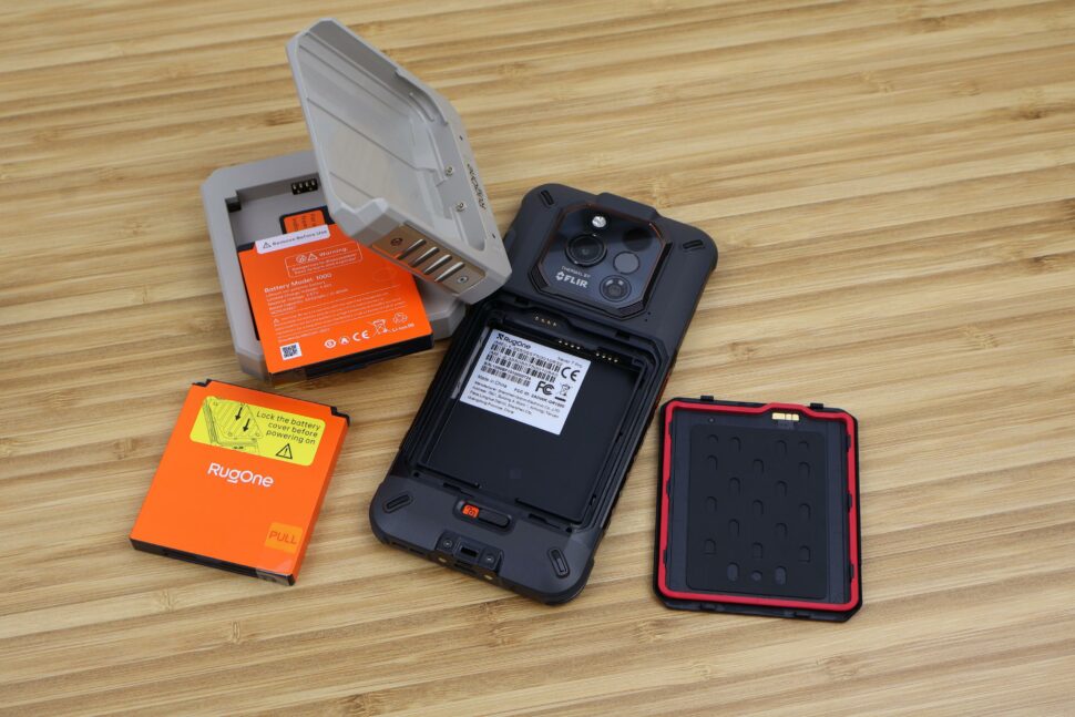 RugOne Xever 7 Pro Akku wechselbar Laufzeit Dock 4 RugOne Xever 7 Pro Akku wechselbar Laufzeit Dock 4