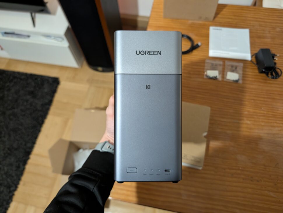 Ugreen NASync DH2300 Unboxing 9 Ugreen NASync DH2300 Unboxing 9