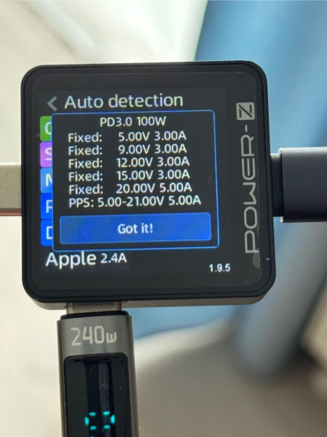 Ugreen 500W Desktop Charger Ladestandards 10