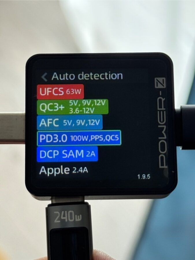 Ugreen 500W Desktop Charger Ladestandards 3