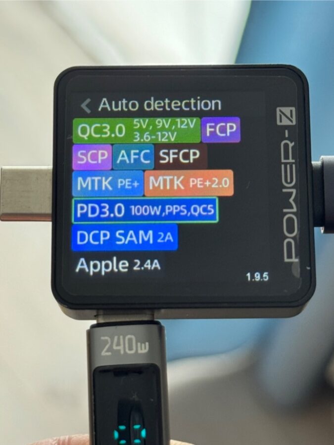 Ugreen 500W Desktop Charger Ladestandards 9