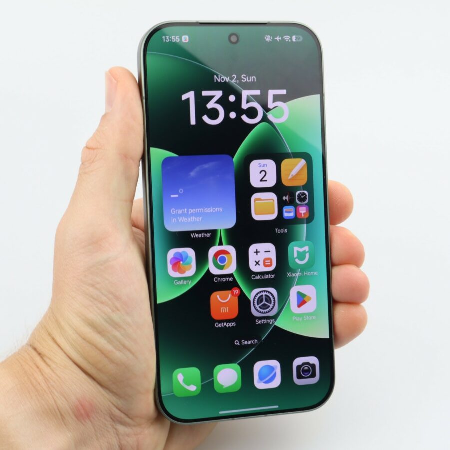 Xiaomi 17 Pro Test Display Hand