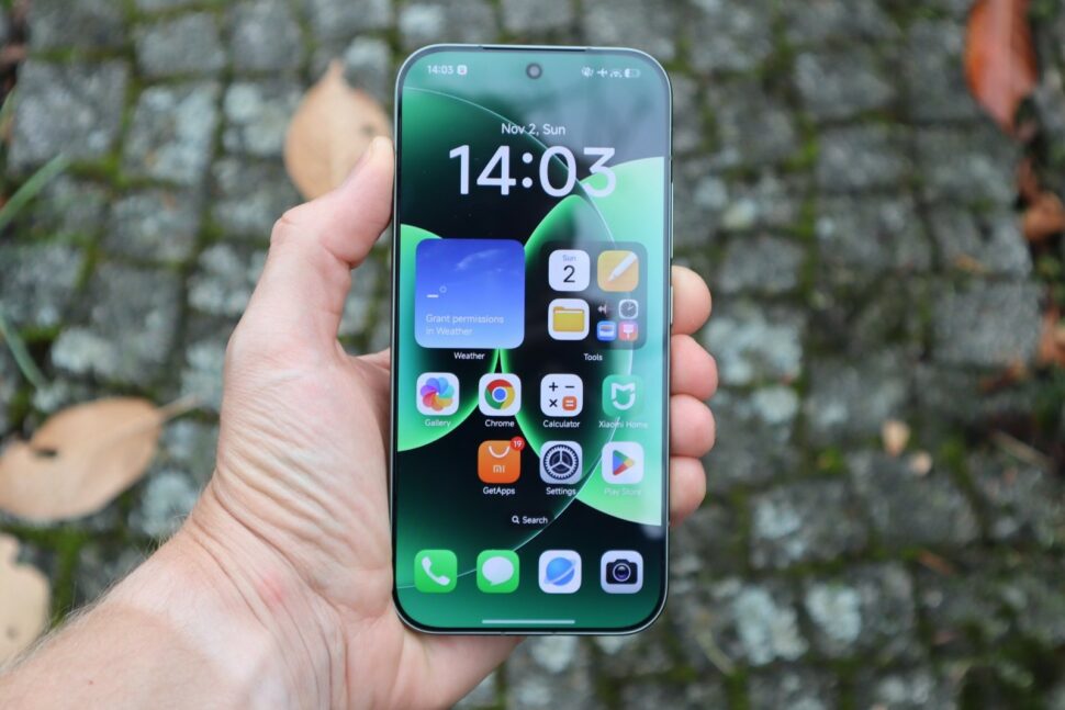 Xiaomi 17 Pro Test Hand 2