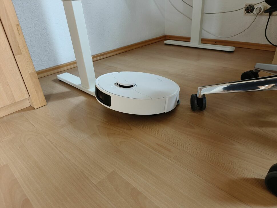 DreameL10sUltraG3 FussAufgefahren DreameL10sUltraG3 FussAufgefahren