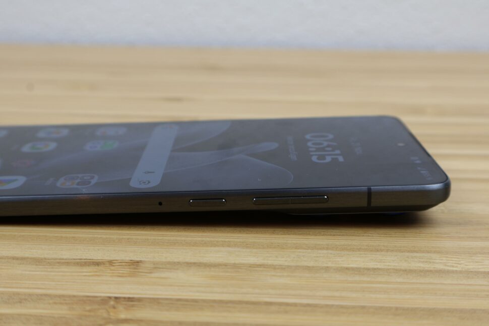 Motorola Edge 70 Anschluesse Verarbeitung Design 2