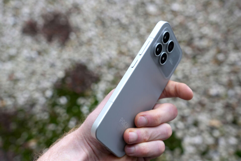 Poco F8 Pro Test Edges 21 Poco F8 Pro Test Edges 21