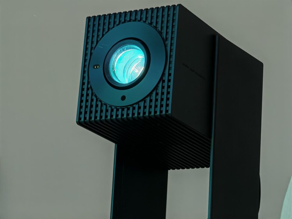 Wanbo Cube 2 Pro front Wanbo Cube 2 Pro front