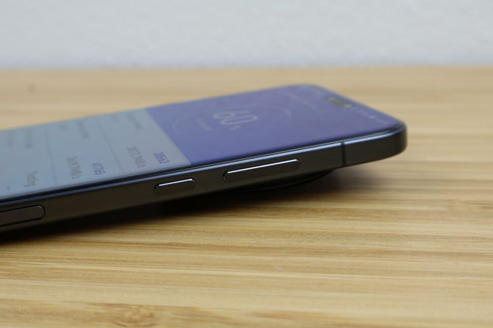 Honor Magic 8 Pro Design Buttons 1 Honor Magic 8 Pro Design Buttons 1