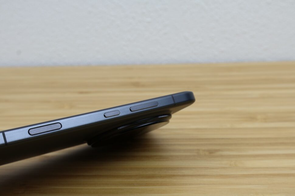 Honor Magic 8 Pro Design Buttons 2 Honor Magic 8 Pro Design Buttons 2