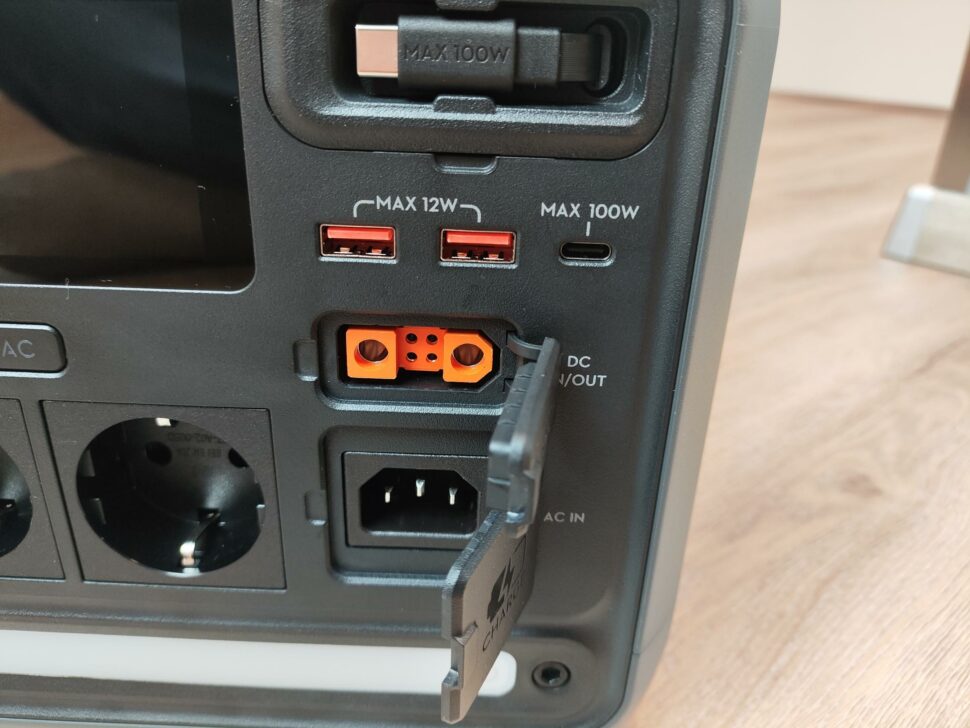 DJI Power 1000 Mini Anschluesse 1 DJI Power 1000 Mini Anschluesse 1