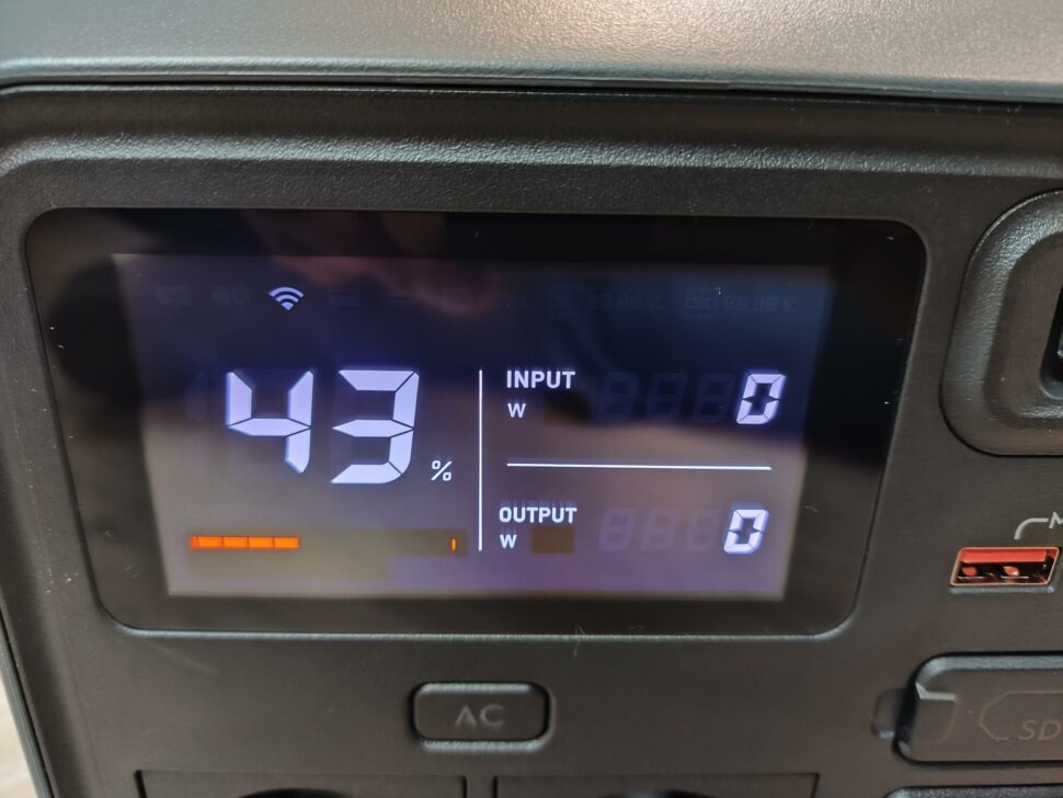 DJI Power 1000 Mini Display 1 DJI Power 1000 Mini Display 1