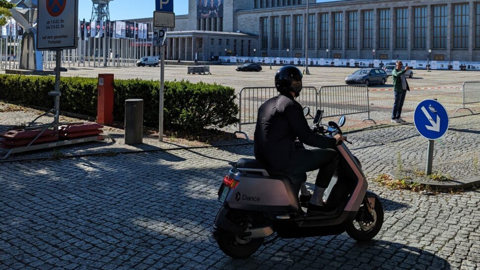 Versicherung E Scooter Mofa Moped Banner I scaled e1771339413259 Versicherung E Scooter Mofa Moped Banner I scaled e1771339413259