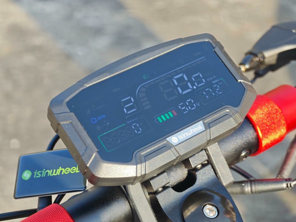 Isinwheel GT2 Offroad E Scooter Test 30 Isinwheel GT2 Offroad E Scooter Test 30