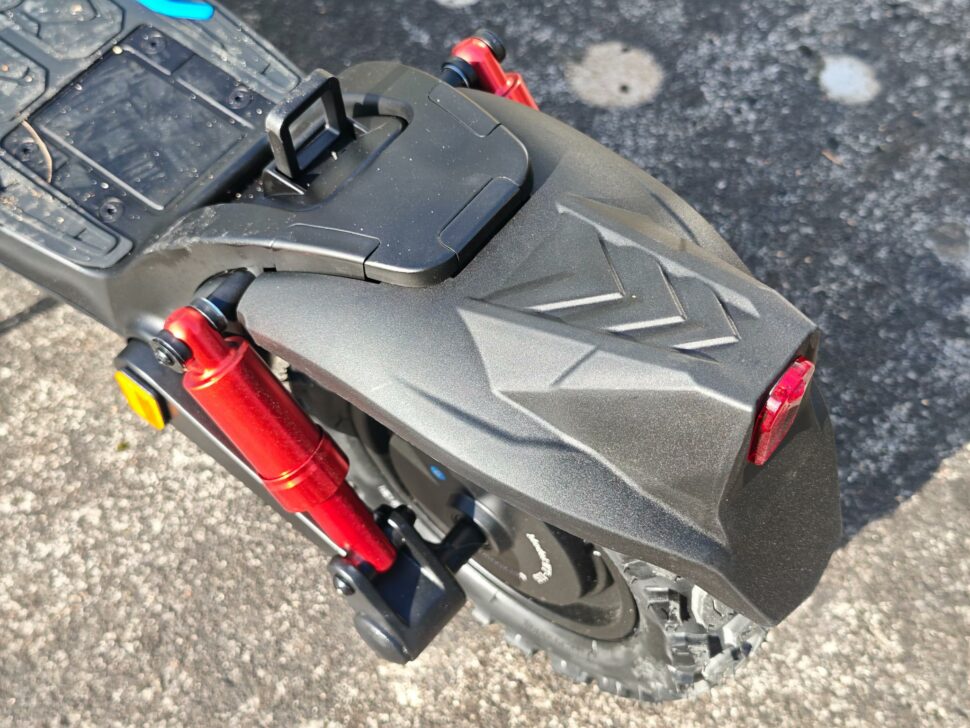 Isinwheel GT2 Offroad E Scooter Test 37 Isinwheel GT2 Offroad E Scooter Test 37