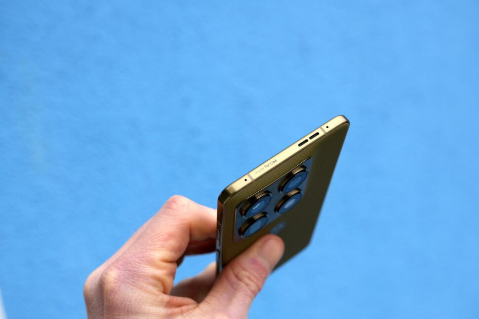 Motorola Signature Test Review 9 Motorola Signature Test Review 9