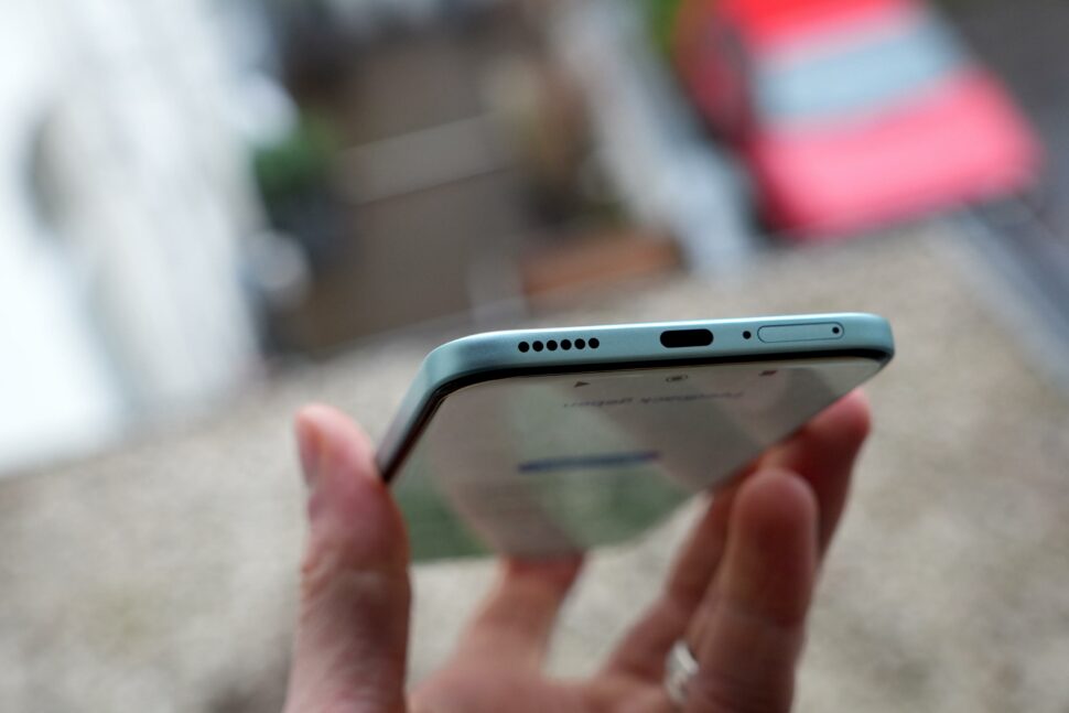 Poco M8 Pro Side view Buttons USB SIM 2 Poco M8 Pro Side view Buttons USB SIM 2