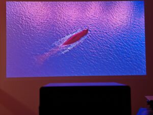 Xiaomi Laser Projector 3 75 Zoll abgedunkelt 4 Xiaomi Laser Projector 3 75 Zoll abgedunkelt 4