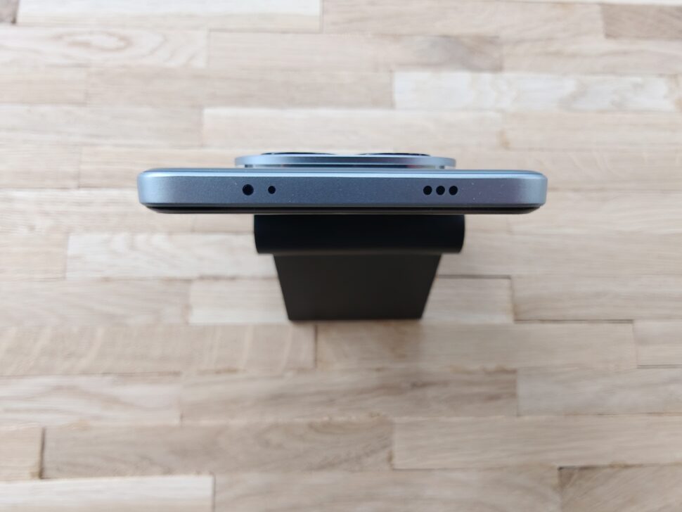 Redmi Note 15 Pro Design 2 Redmi Note 15 Pro Design 2