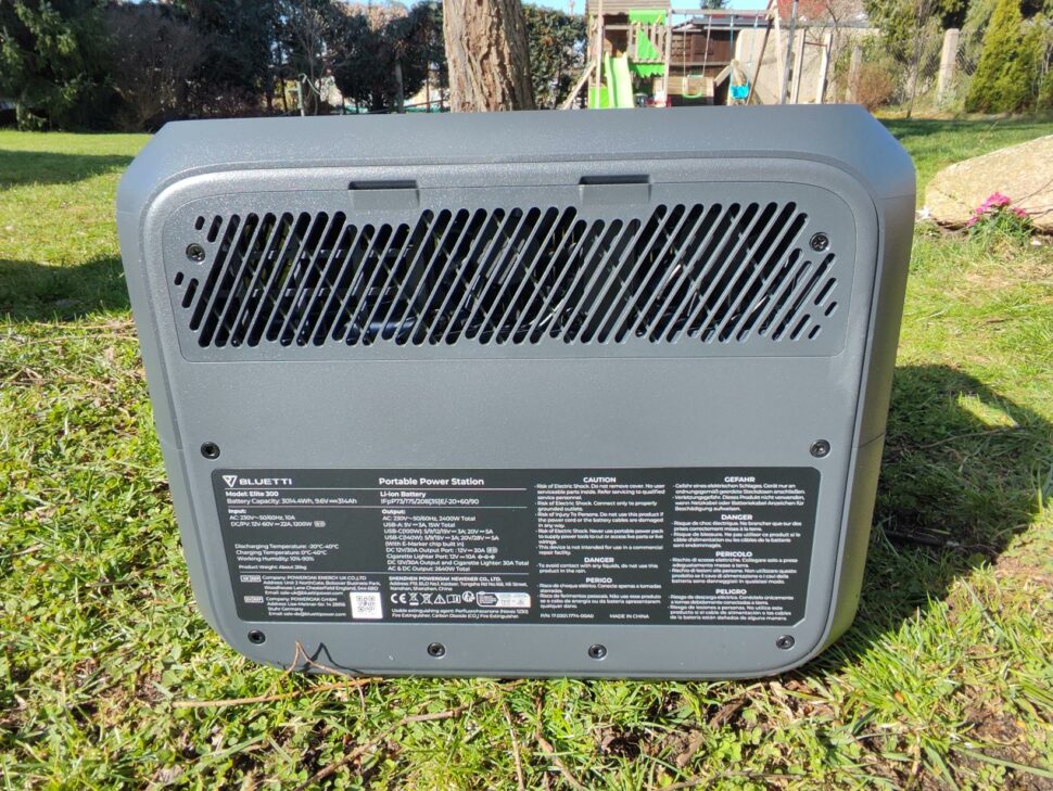 Bluetti Elite 300 Design und Verarbeitung 6 Bluetti Elite 300 Design und Verarbeitung 6