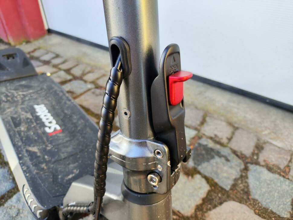 iScooter IX7Pro Klappmechanismus 2 iScooter IX7Pro Klappmechanismus 2