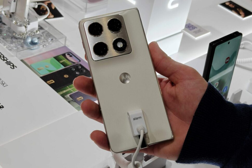 Motorola Razr Fold vorgestellt MWC 2026 1 Motorola Razr Fold vorgestellt MWC 2026 1