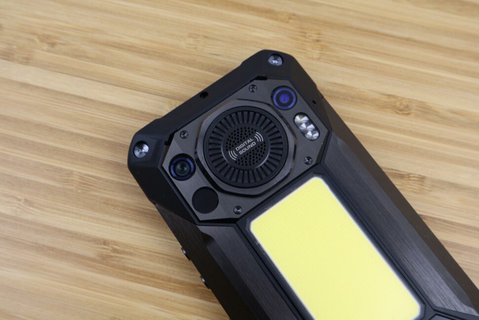 Oukitel WP61 UltraKameras Design Rueckseite 1 Oukitel WP61 UltraKameras Design Rueckseite 1