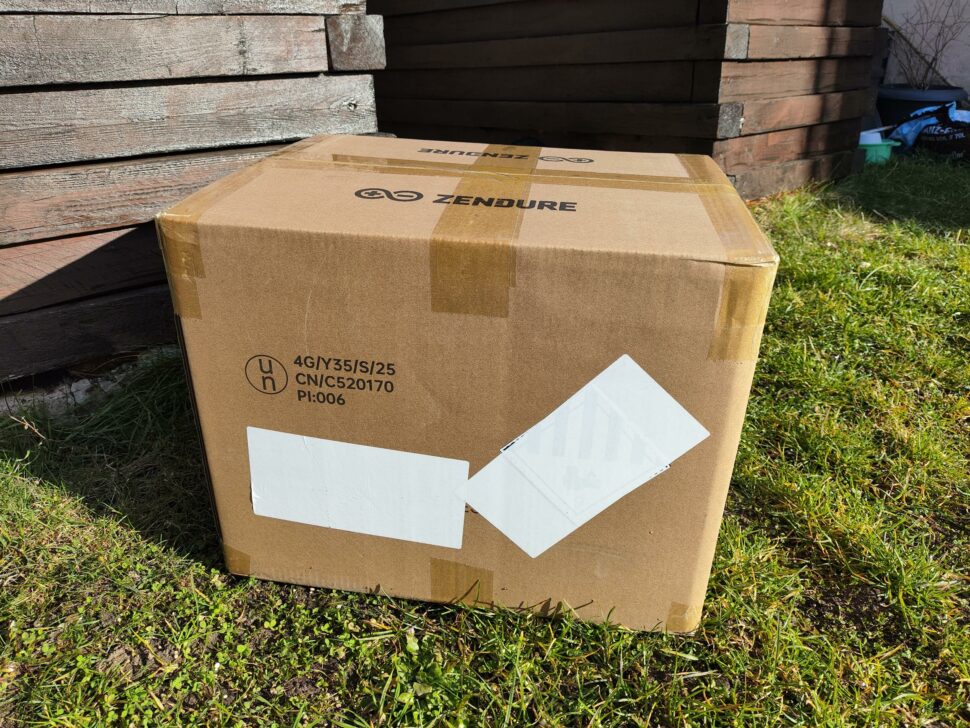 Zendure Solarflow 2400 Pro Lieferumfang 1 Zendure Solarflow 2400 Pro Lieferumfang 1