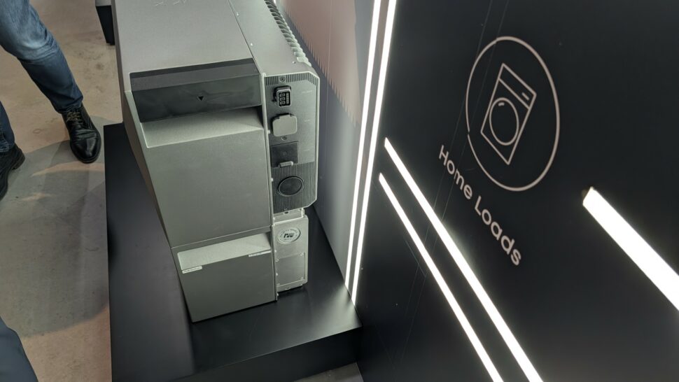 Anker Solix SolarbankMaxAC 6 Anker Solix SolarbankMaxAC 6