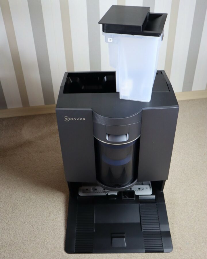 Ecovacs Deebot X12 OmniCyclone vorgestellt Reinigungsstation 2 Ecovacs Deebot X12 OmniCyclone vorgestellt Reinigungsstation 2