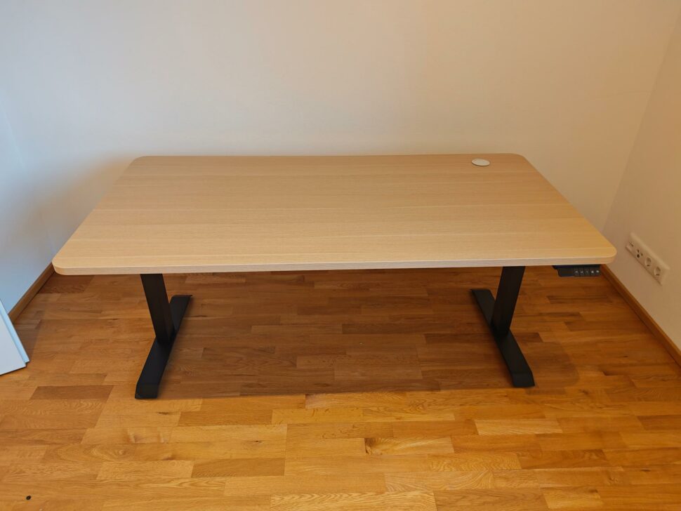 Maidesite T2 Pro Max Tisch aufgebaut 1 Maidesite T2 Pro Max Tisch aufgebaut 1