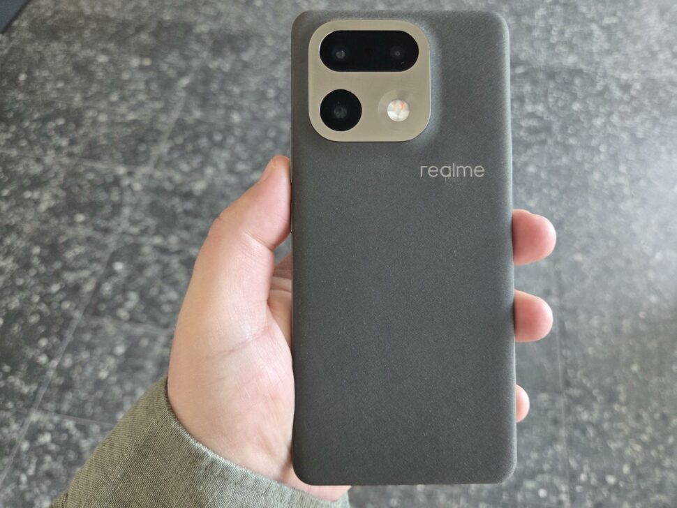 Test Realme16Pro Design 11 Test Realme16Pro Design 11