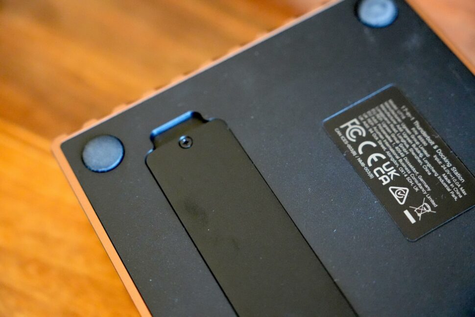 Ugreen Maxidok 17 in 1 Thunderbolt 5 Dock SSD Install 3 Ugreen Maxidok 17 in 1 Thunderbolt 5 Dock SSD Install 3