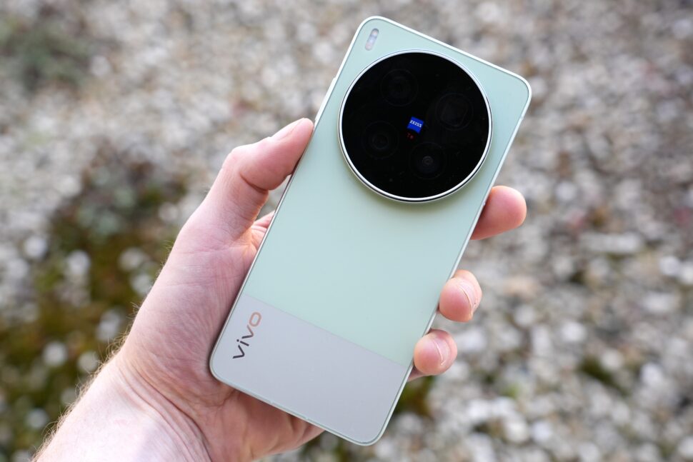 Vivo X300 Ultra backside 2 Vivo X300 Ultra backside 2