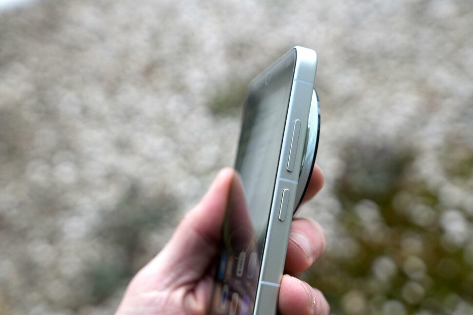 Vivo X300 Ultra flat display Vivo X300 Ultra flat display