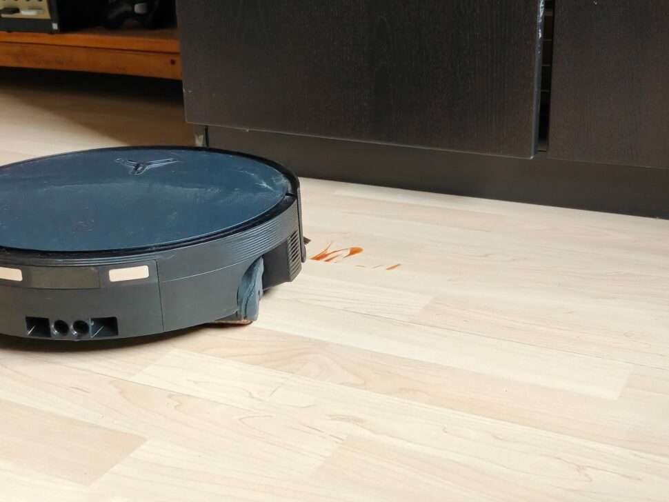 Ecovacs Deebot X12 OmniCyclone Test Ketchup 2 Ecovacs Deebot X12 OmniCyclone Test Ketchup 2