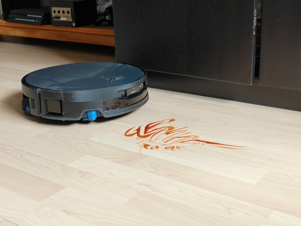 Ecovacs Deebot X12 OmniCyclone Test Ketchup Ecovacs Deebot X12 OmniCyclone Test Ketchup