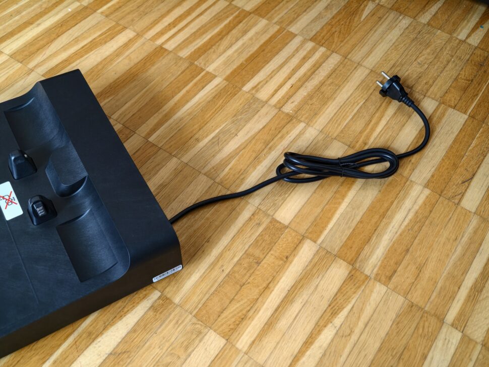 Tineco Floor One S9 Artist Steam Pro Ladestation mit Stromkabel Tineco Floor One S9 Artist Steam Pro Ladestation mit Stromkabel