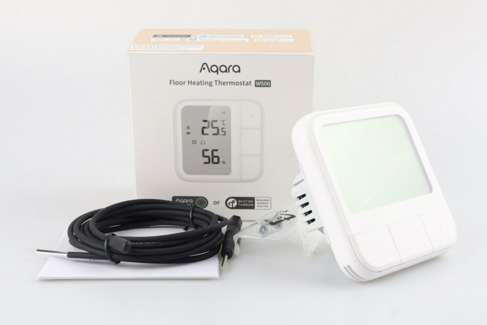 Aqara W500 Test Verpackung Display an Schraeg 3 Aqara W500 Test Verpackung Display an Schraeg 3