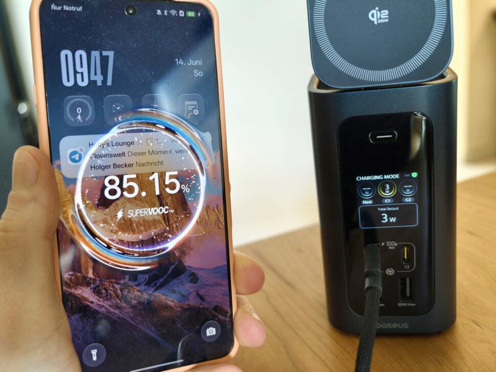Baseus Spacemate RD1 Pro Wireless Charging Watt Anzeige Baseus Spacemate RD1 Pro Wireless Charging Watt Anzeige