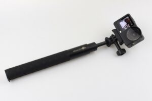 DJI Osmo Action 6 Test Selfie Stick Freigestellt 2 DJI Osmo Action 6 Test Selfie Stick Freigestellt 2
