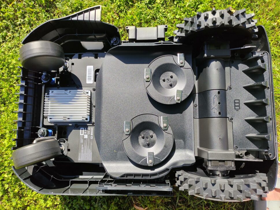 Ecovacs Goat A1600 LiDAR Pro Unterseite 1 Ecovacs Goat A1600 LiDAR Pro Unterseite 1