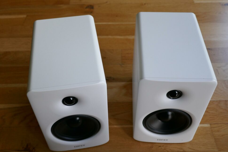Edifier M90 Test Design 17 Edifier M90 Test Design 17