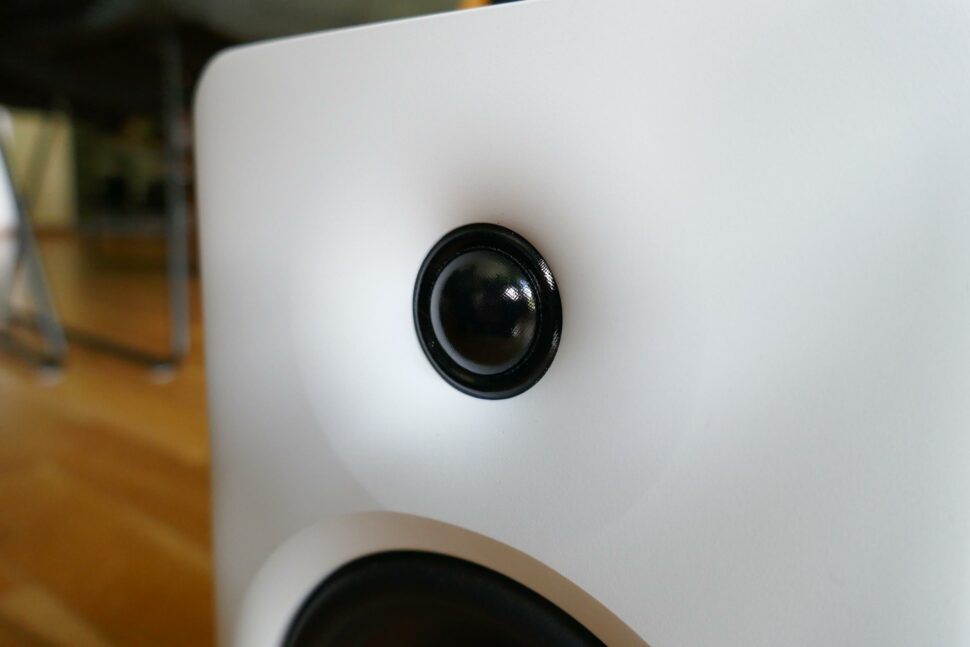 Edifier M90 Test Design 7 Edifier M90 Test Design 7