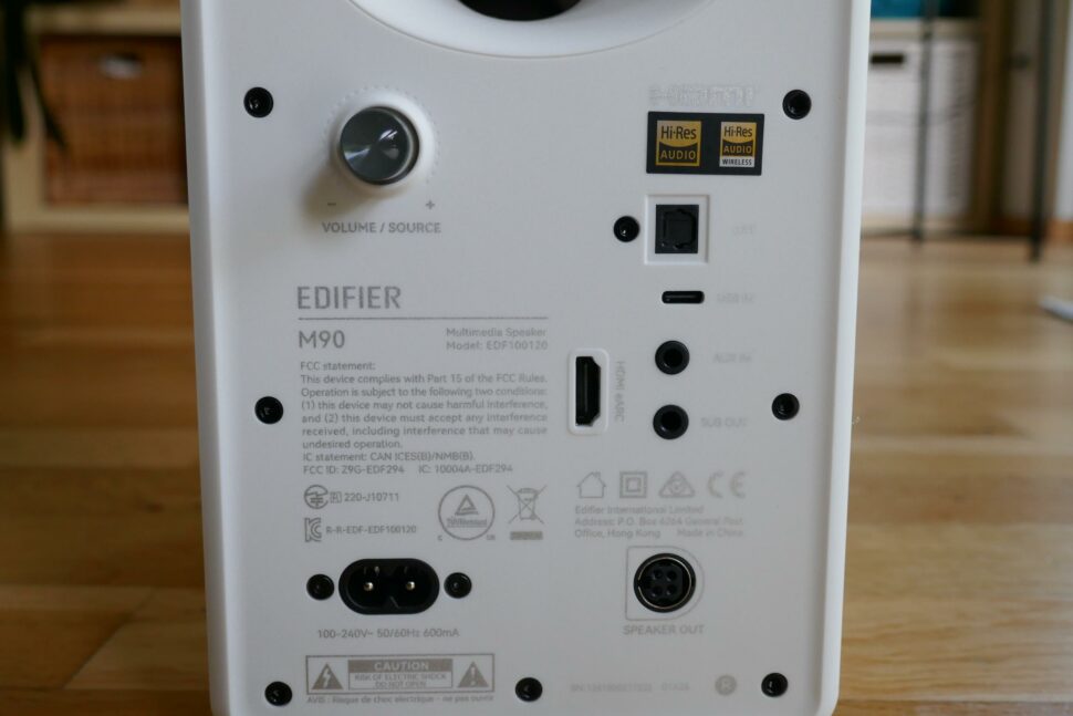 Edifier M90 Test Design 9 Edifier M90 Test Design 9