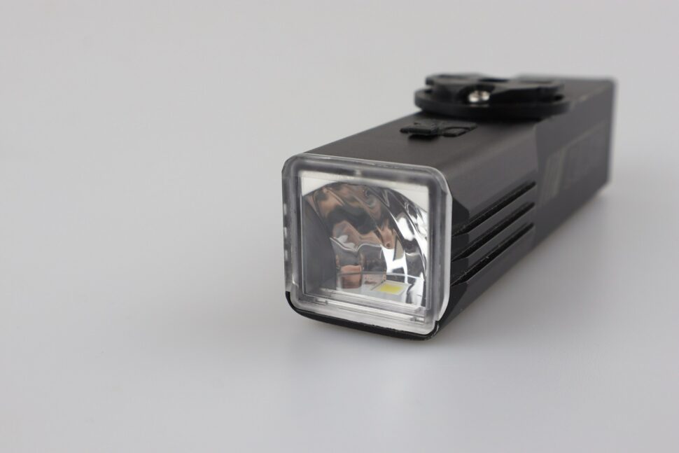 Sofirn BS01 Test Front LED Linse Detail 3 Sofirn BS01 Test Front LED Linse Detail 3