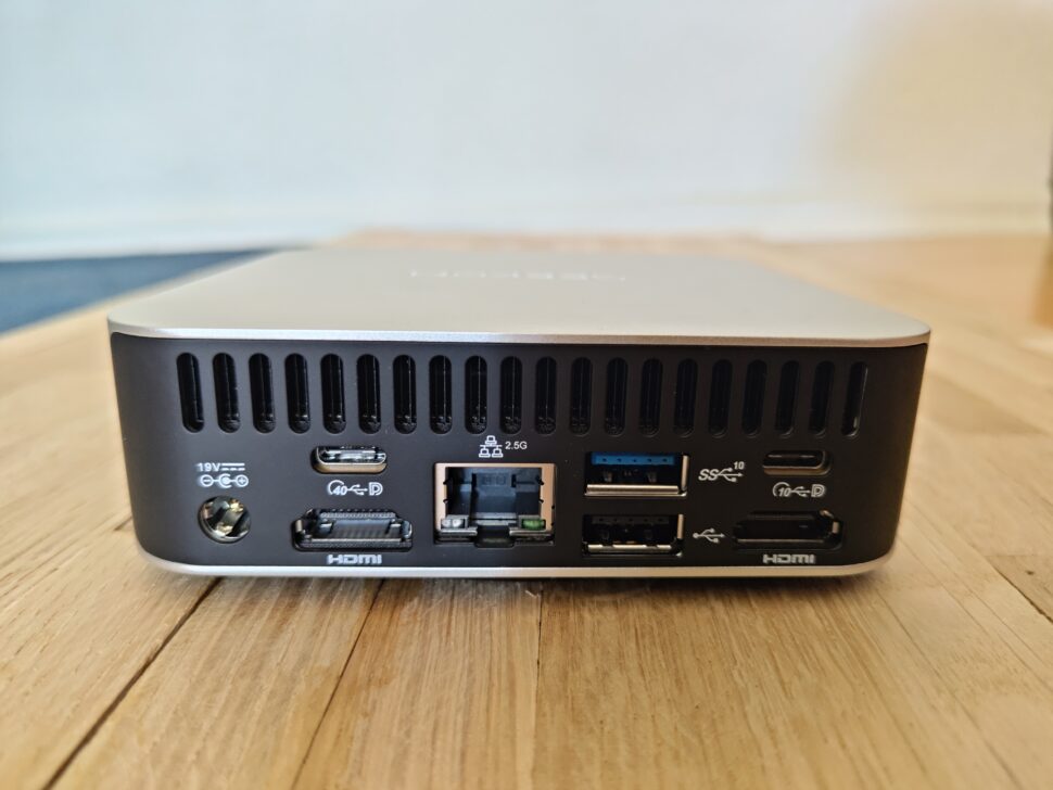 Geekom A7 2026 Ports 3 Geekom A7 2026 Ports 3
