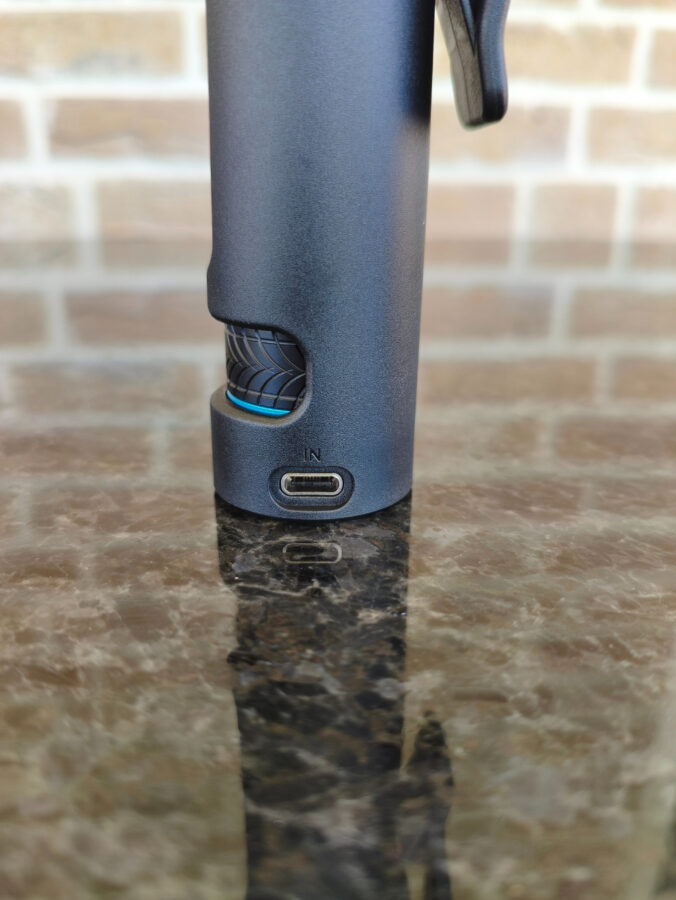 Olight Seeker 4 Pro 02 Olight Seeker 4 Pro 02